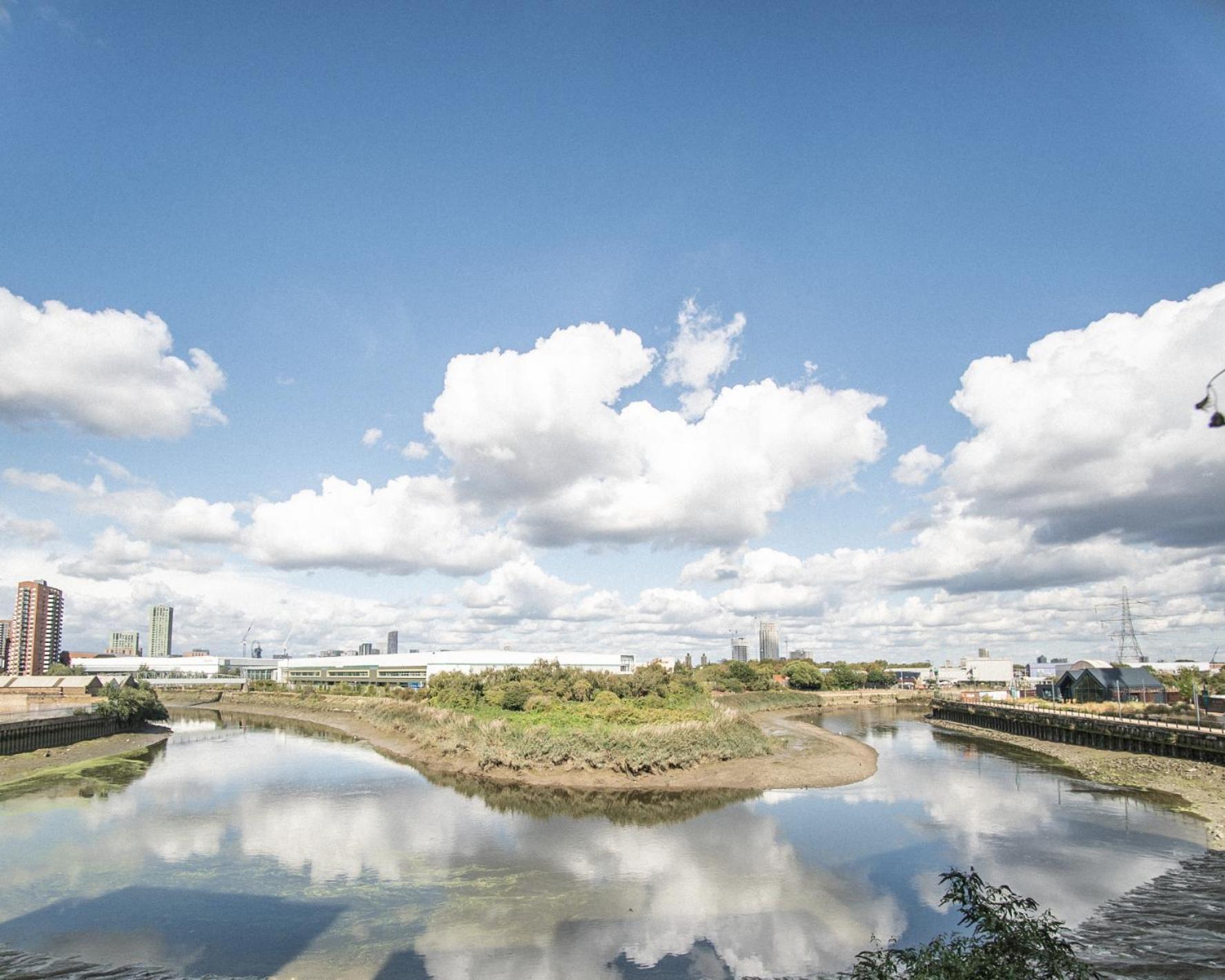 Stunning Riverside View Apartment, Near Canary Wharf & O2 London Eksteriør bilde