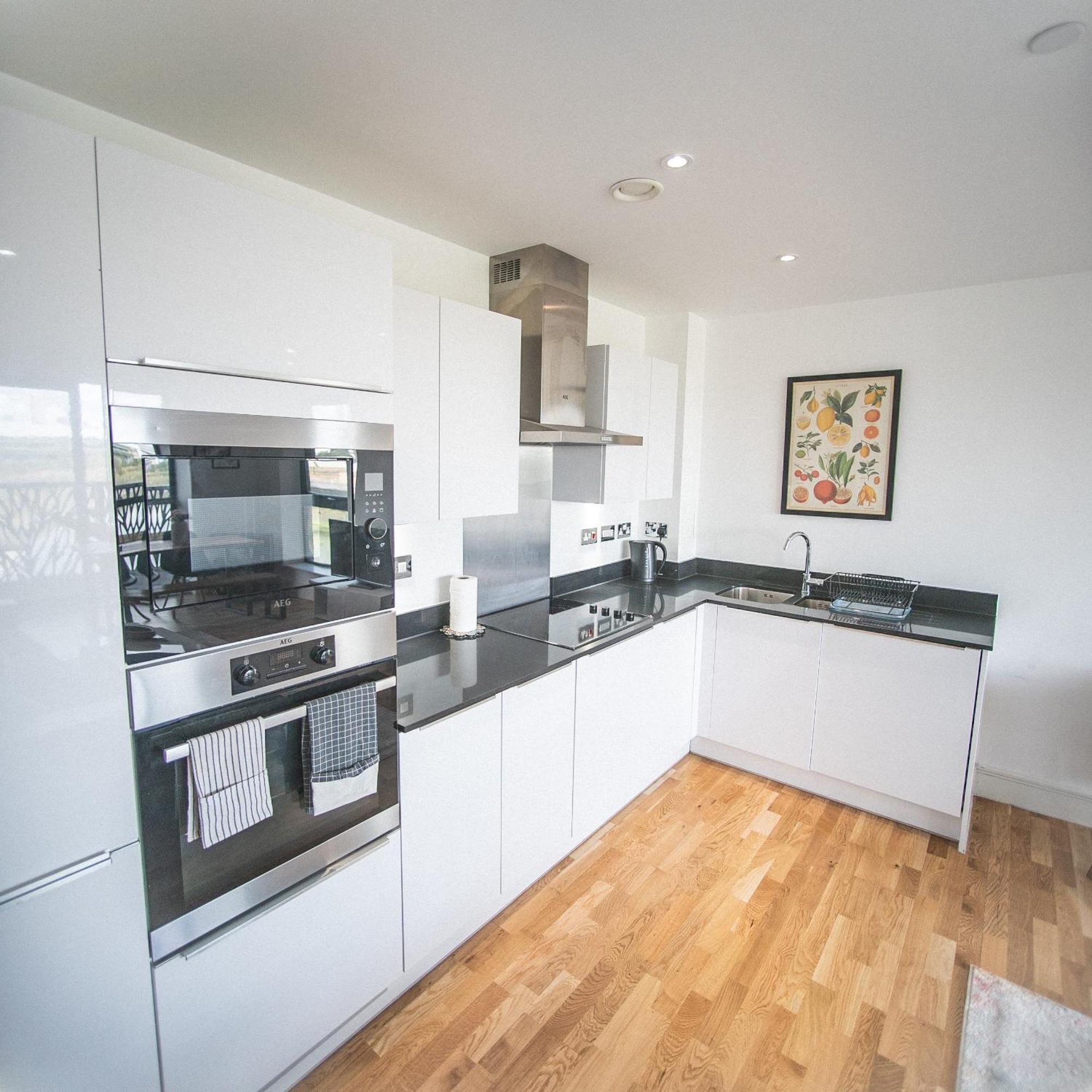 Stunning Riverside View Apartment, Near Canary Wharf & O2 London Eksteriør bilde